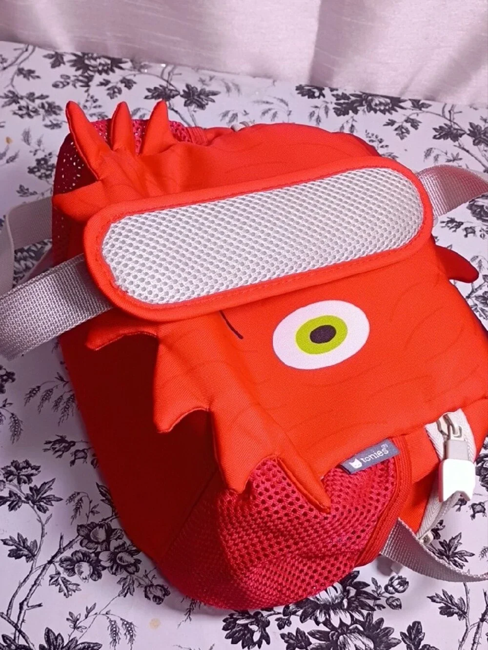 Tonies Red Monster Kids Character Bag — Playful Monster Design